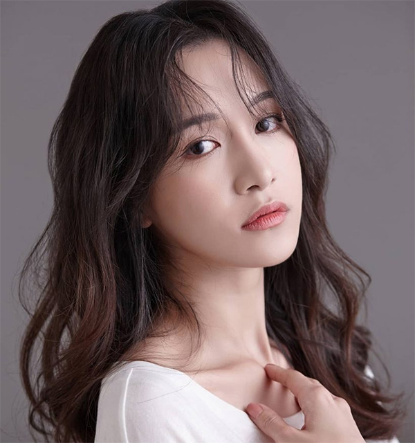 Tóc layer xoăn nhẹ