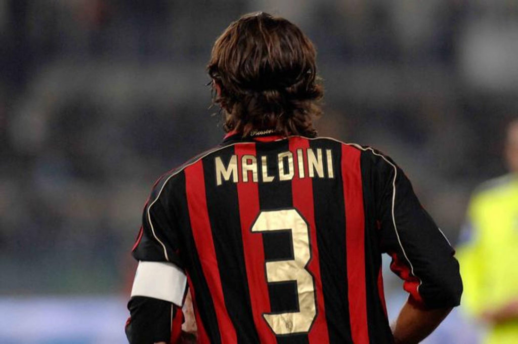 Số áo Maldini: AC Milan mãi tôn vinh áo số 3