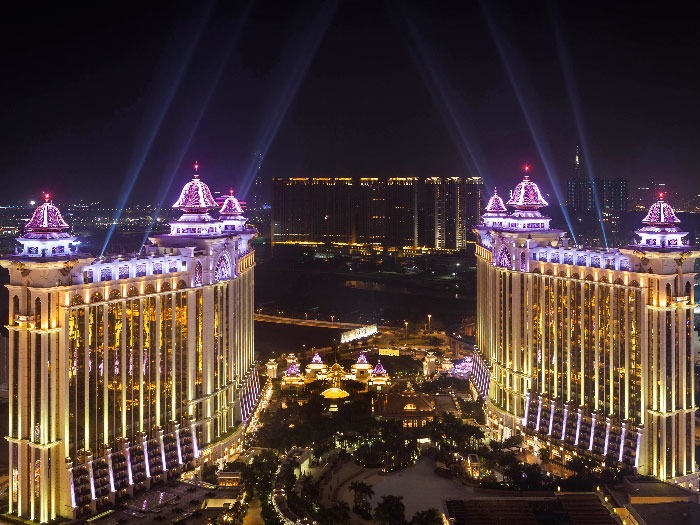 Galaxy, Macau – arc