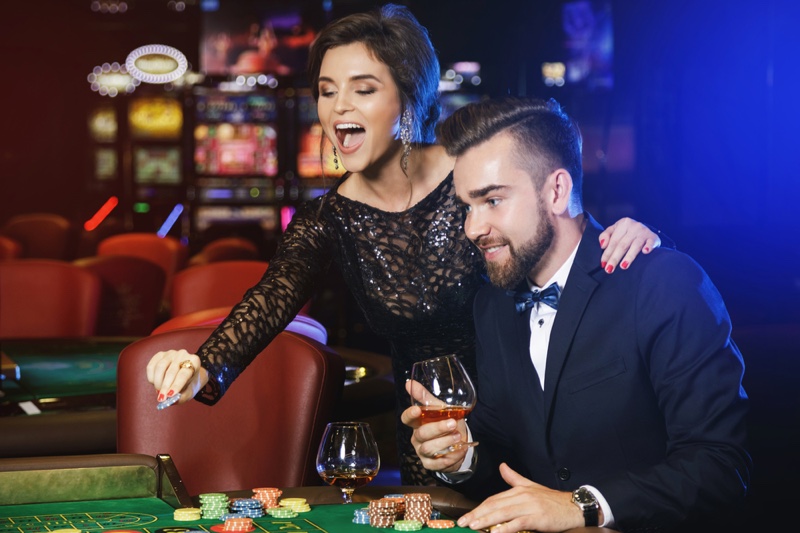How to Dress For a Night at the Casino
