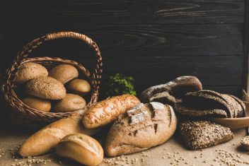 1 ổ bánh mì bao nhiêu calo?