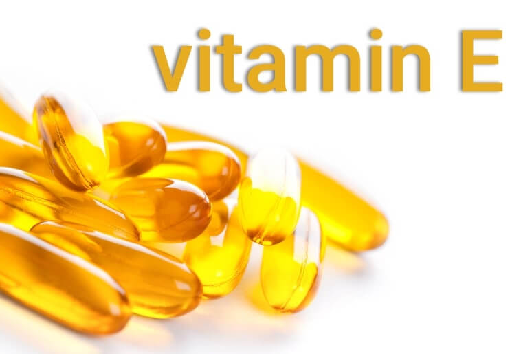 Trị sẹo rỗ bằng vitamin E