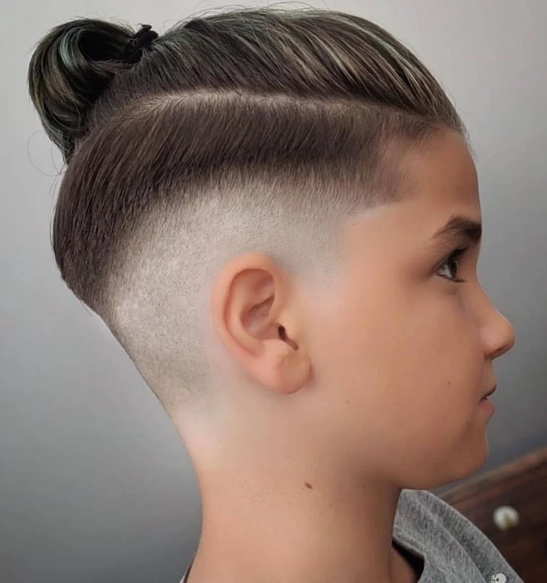 Những kiểu tóc đẹp cho bé trai 7 tuổi thời thượng, phong cách - Nuôi con