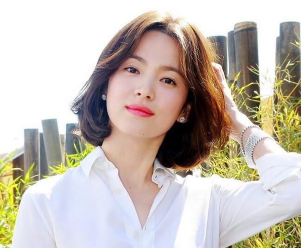 35 Kiểu tóc ngắn cho phụ nữ trung niên trẻ trung quý phái  Vietnams Next  Top Model